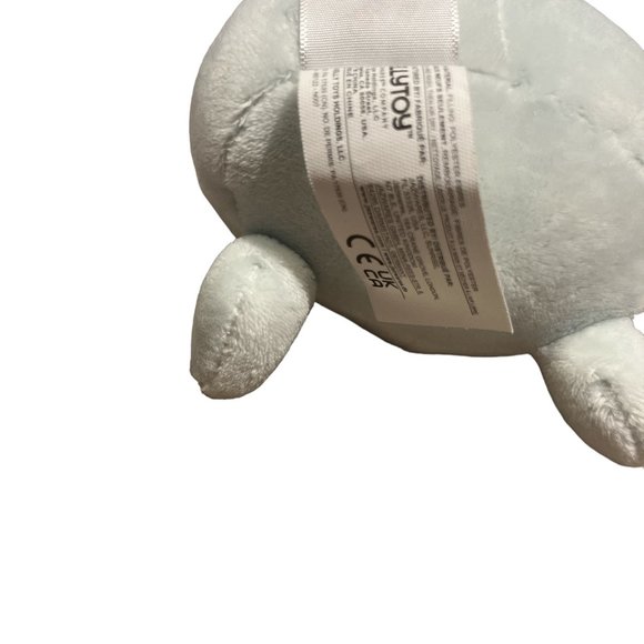 💕2 for $17💕 SQUISHMALLOW 4" Yeti Holiday Classic Ornament Hang Tag Costco - Picture 7 of 8